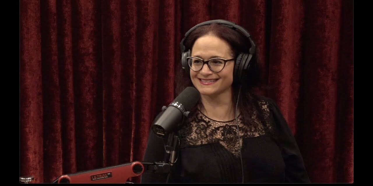 Joe Rogan Experience #2227 – Adrienne Iapalucci