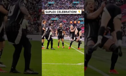 😱 Logan Paul SUPLEXED Joe Weller!