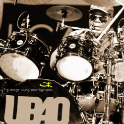 UB40 - TIDAL WAVE